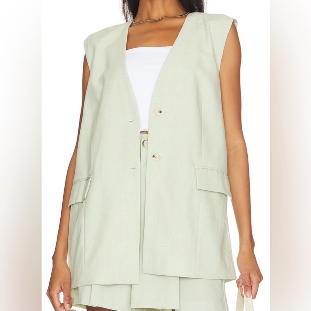 WeWoreWhat Relaxed Vest in Fog Green